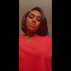 Meet your Posher, Hallie